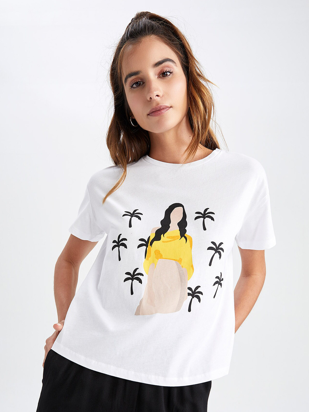 

DeFacto Graphic Printed Drop Shoulder Sleeves Pure Cotton T-shirt, White