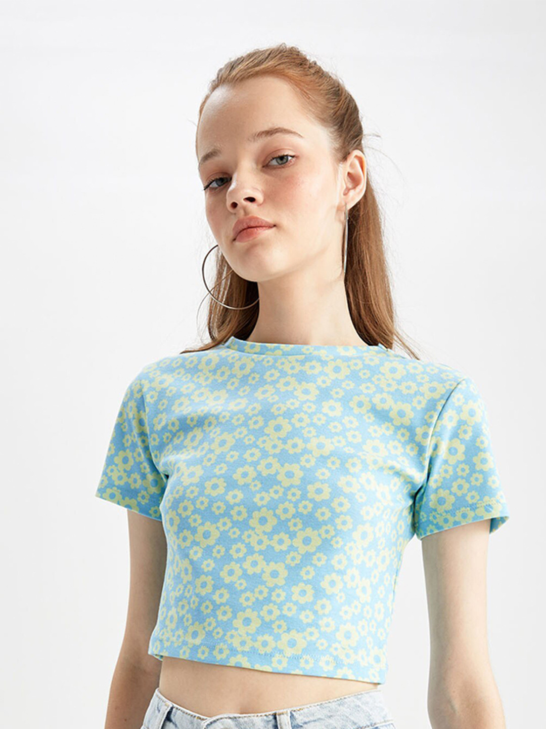 

DeFacto Floral Printed Round Neck Crop T-shirt, Blue