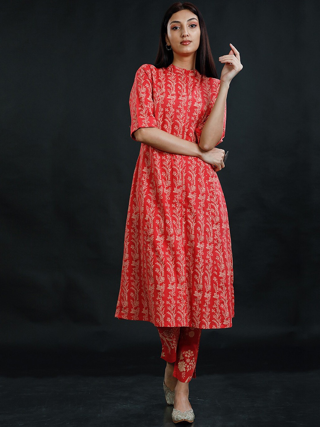 

FABNEST Band Collar Floral Printed Straight Cotton Kurta, Red