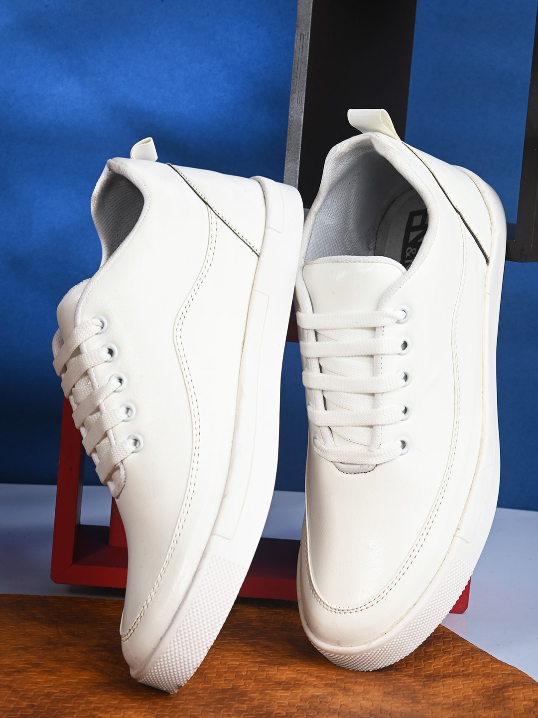 

HERE&NOW Men Round Toe Lace-Ups Sneakers, White