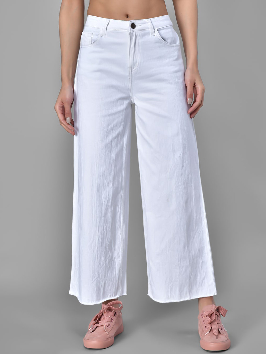 

Kotty Women Flared Stretchable Jeans, White