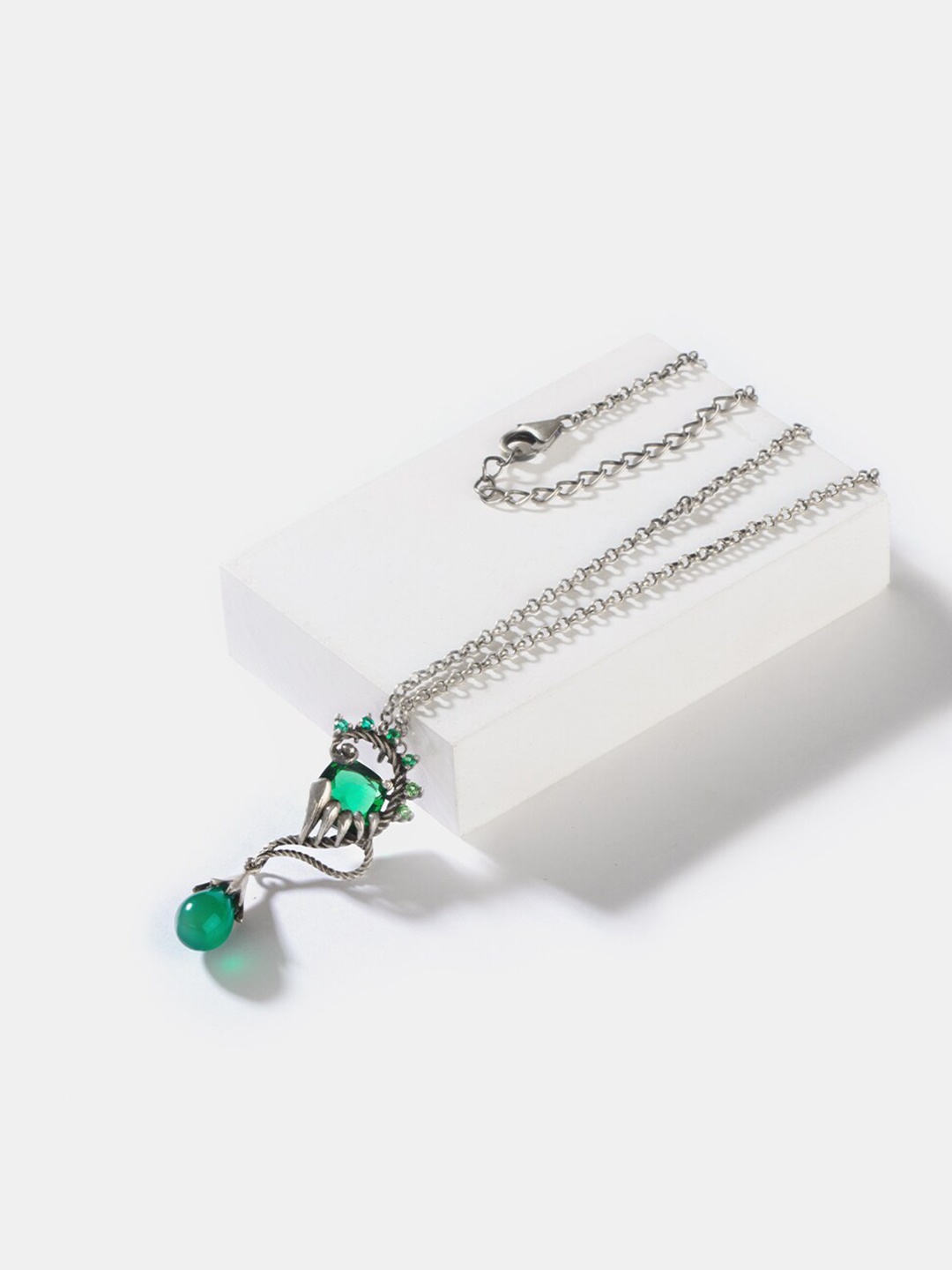 

SHAYA Sterling Silver Discover Oxidized Necklace, Green