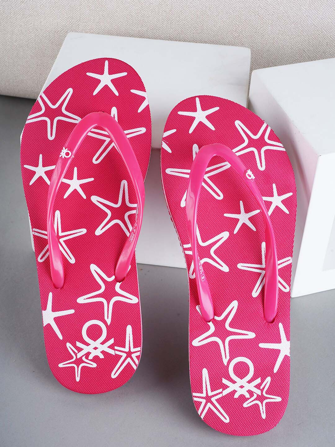 

United Colors of Benetton Women Graphic Printed Rubber Thong Flip-Flops, Pink