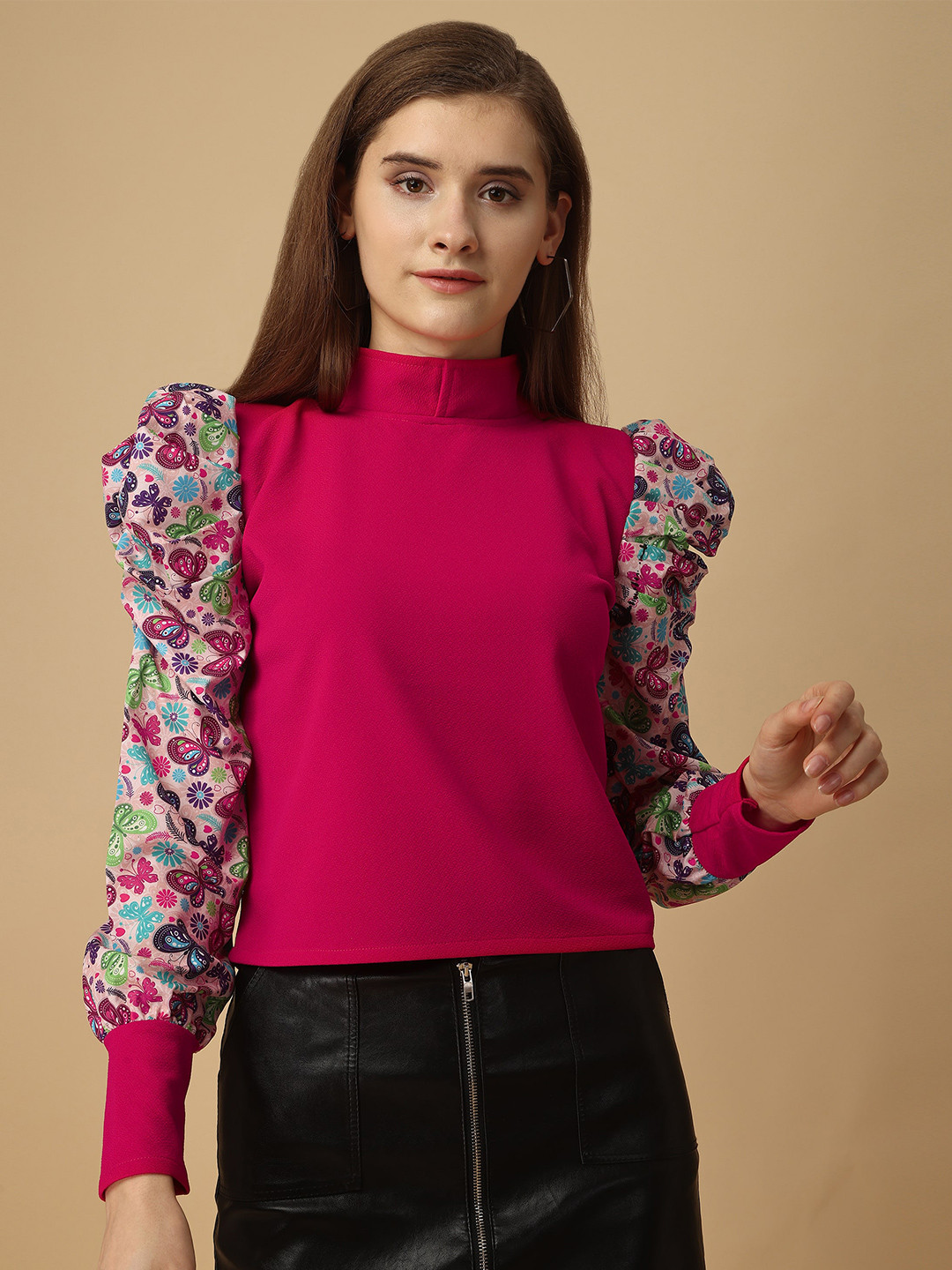 

Paralians High Neck Conversational Printed Puff Sleeves Top, Pink