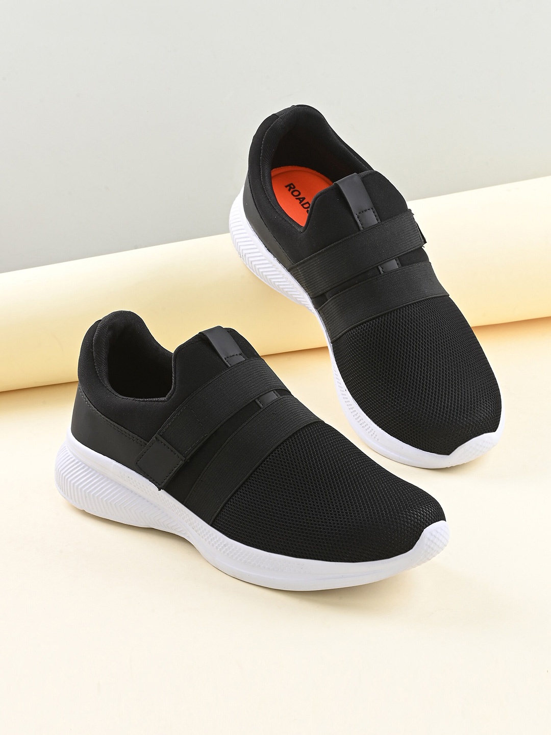 Roadster Men Mesh Air-Max Technology Slip-On Sports Shoes, Black