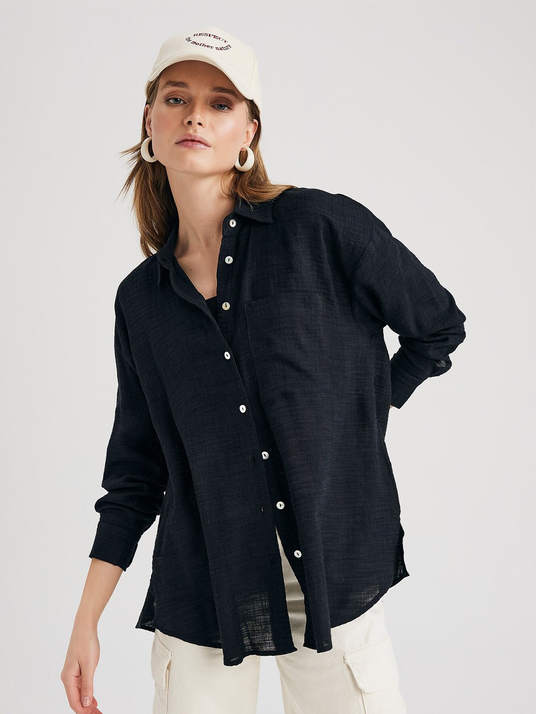 

DeFacto Women Regular Fit Casual Shirt, Black