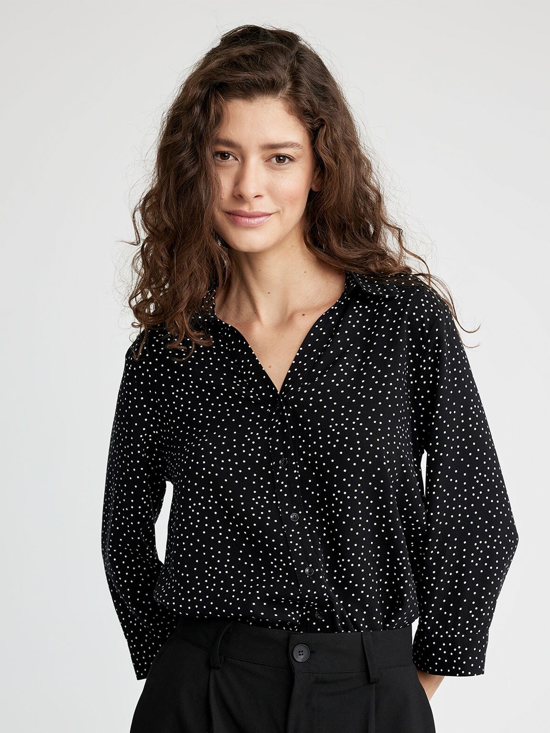 

DeFacto Women Printed Casual Shirt, Black