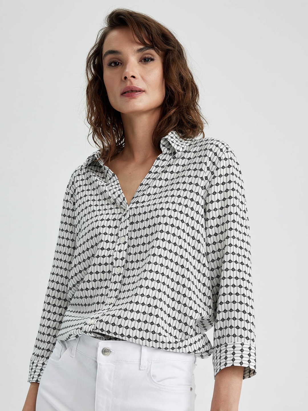 

DeFacto Women Geometric Printed Casual Shirt, White