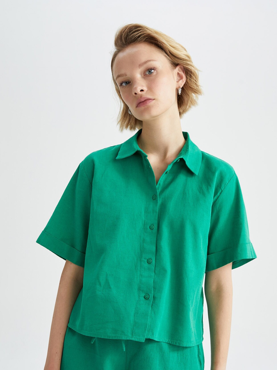 

DeFacto Women Boxy Cotton Linen Shirt, Green
