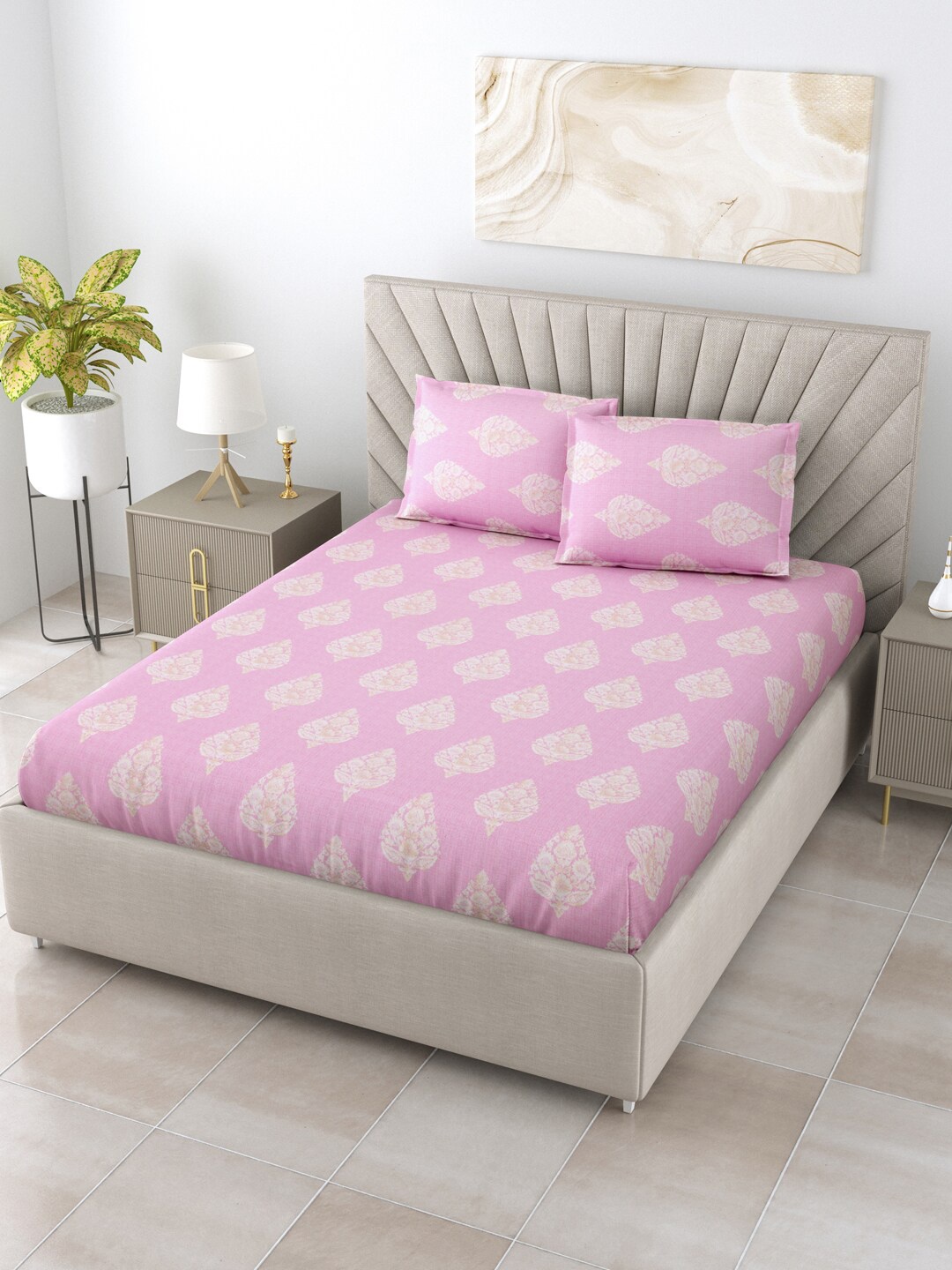 

Salona Bichona Invention Pink & Beige Cotton 180 TC Queen Bedsheet With 2 Pillow Covers