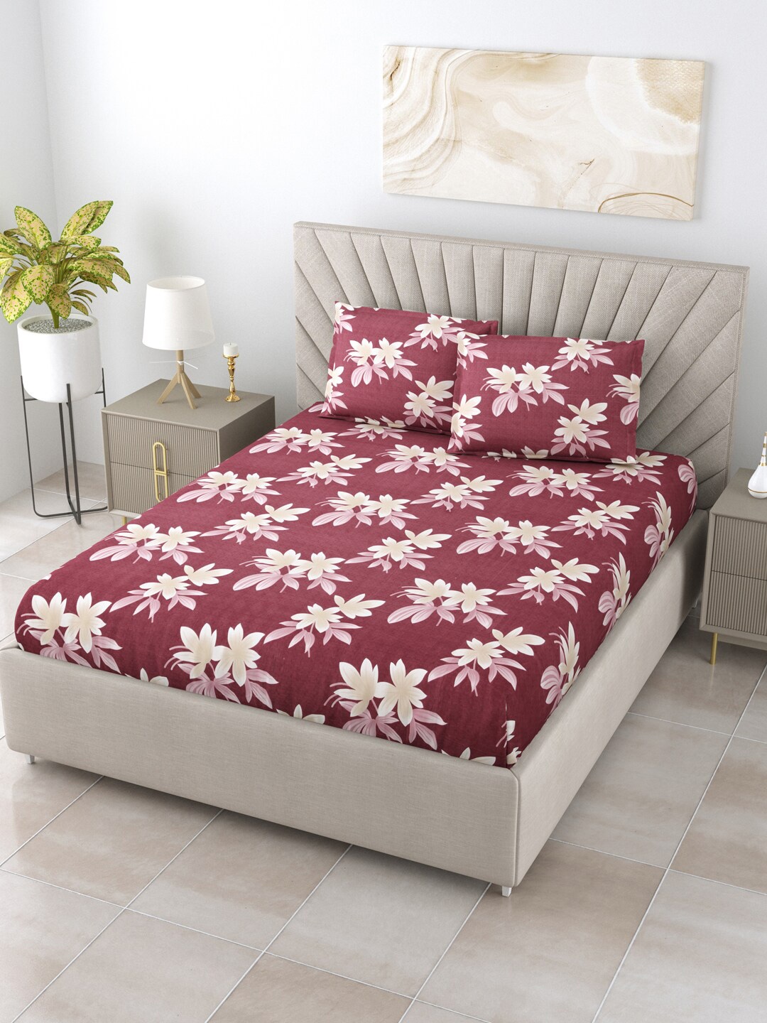 

Salona Bichona Premium Maroon Floral 144 TC King Bedsheet With 2 Pillow Covers