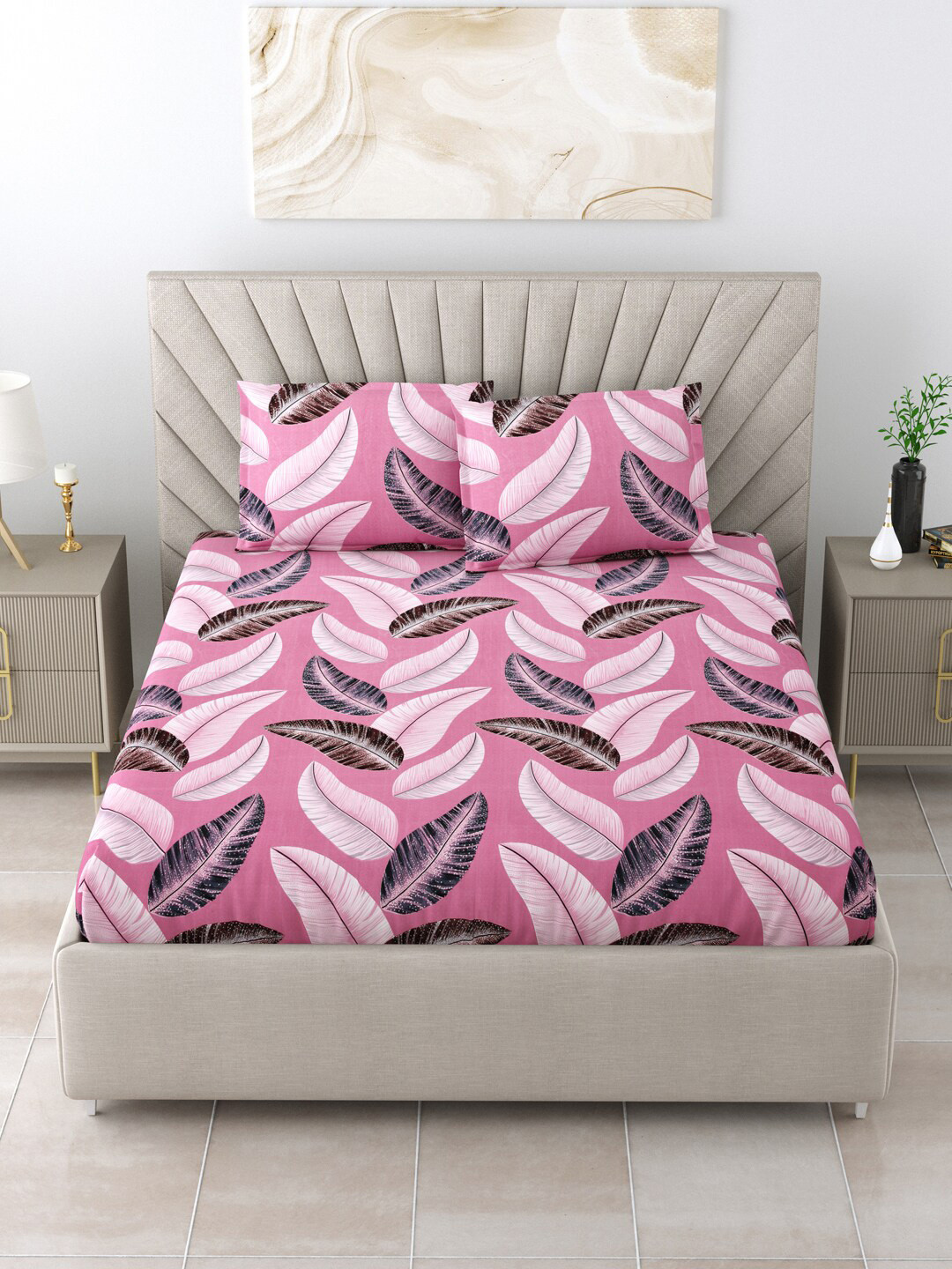 

Salona Bichona Premium Pink Floral Cotton 144 TC King Bedsheet With 2 Pillow Covers