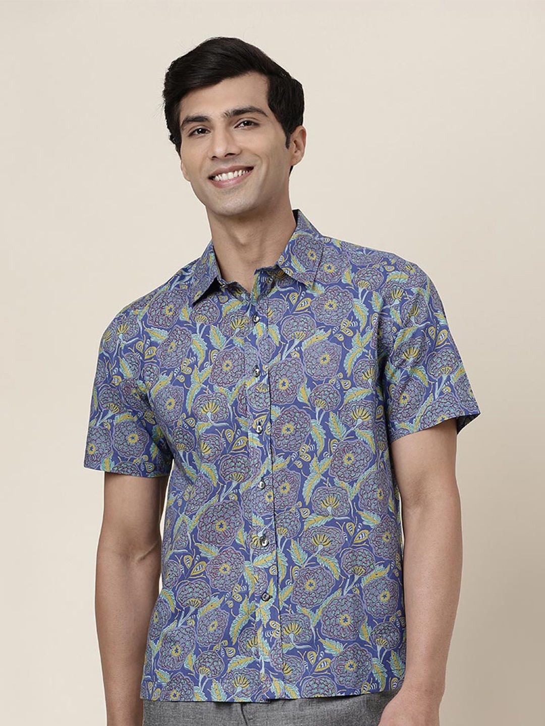 

Fabindia Men Floral Printed Casual Cotton Shirt, Blue