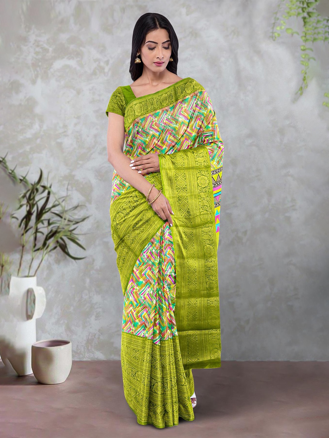 

Kalamandir Abstract Printed Zari Saree, Green