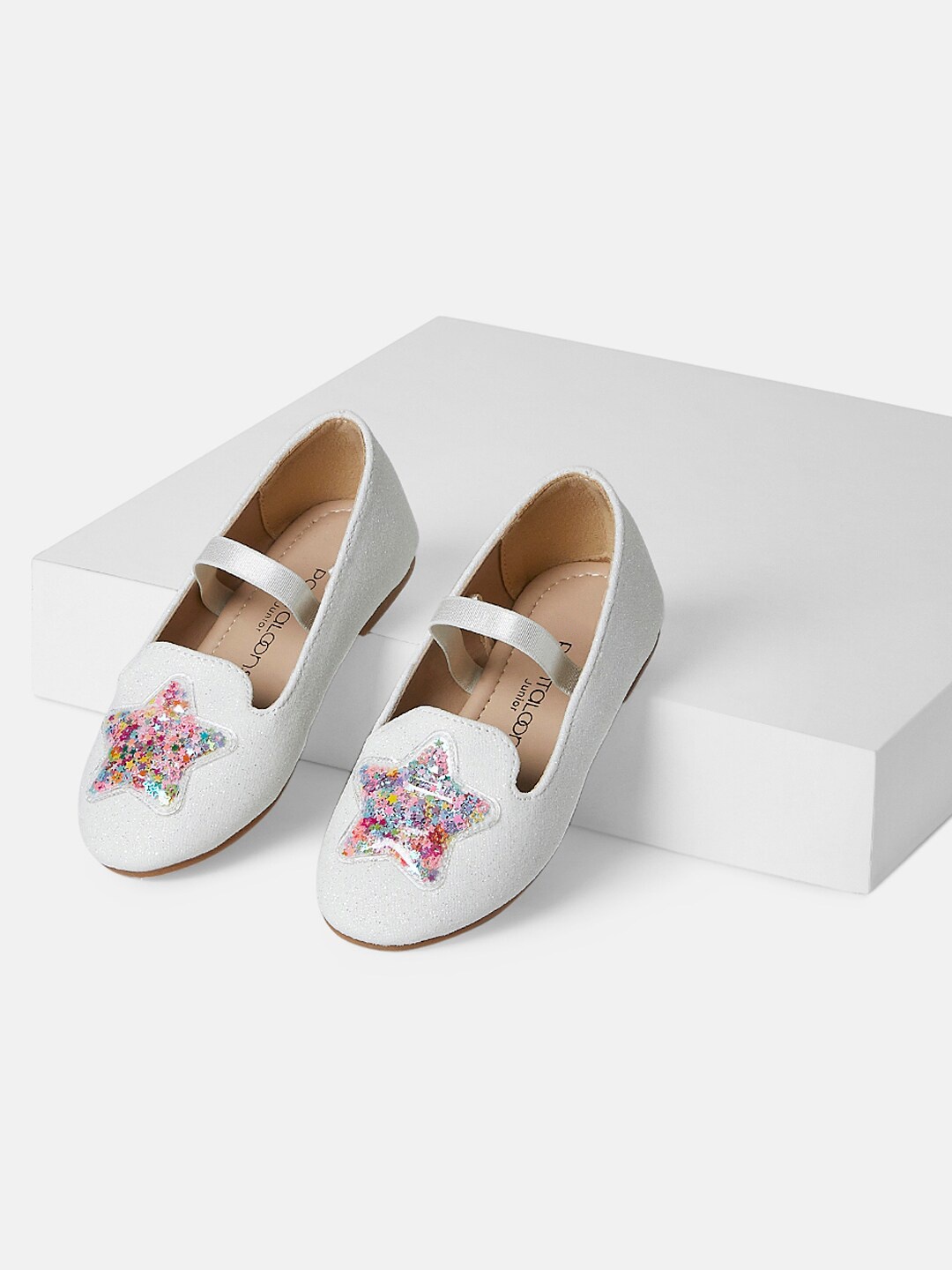 

Pantaloons Junior Girls Embellished Fabric Ballerinas, White