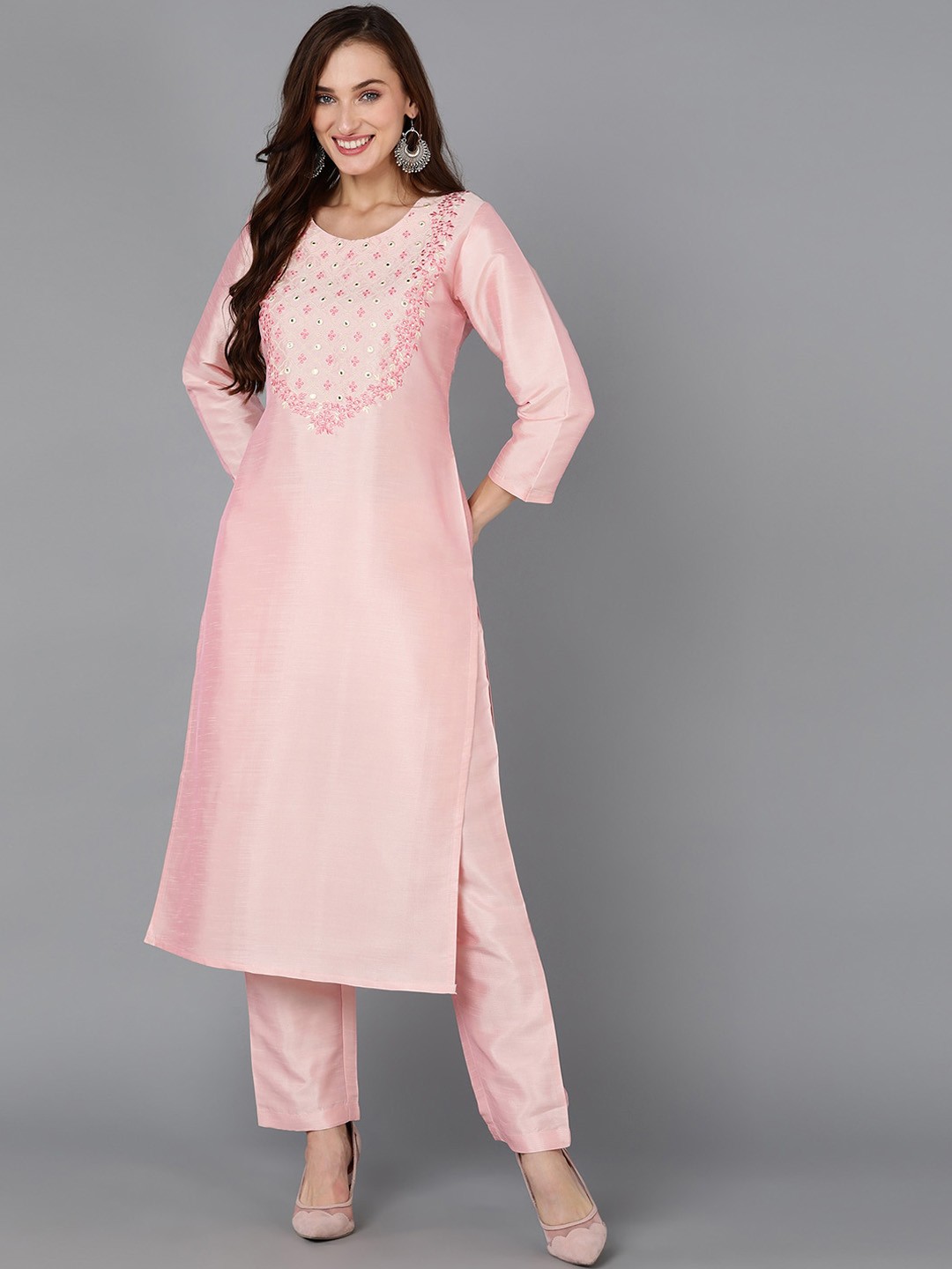 

AHIKA Ethnic Motifs Embroidered Mirror Work Kurta, Peach