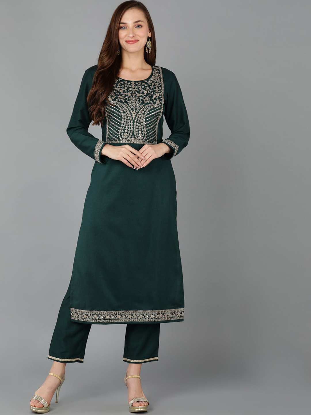 

AHIKA Ethnic Motifs Yoke Design Sequinned Kurta, Green