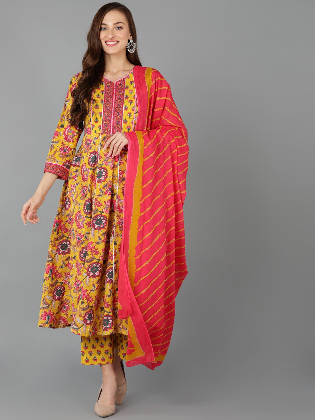 

AHIKA Floral Printed Gotta Patti Anarkali Pure Cotton Kurta with Trousers & Dupatta, Mustard