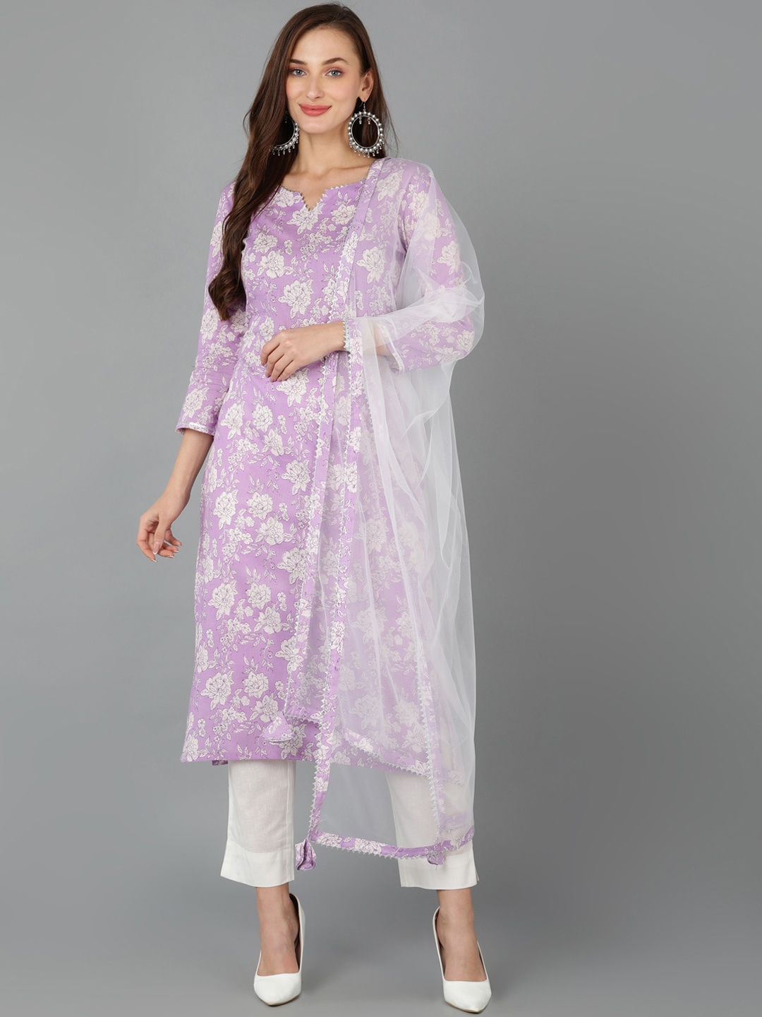 

AHIKA Floral Printed Gotta Patti Kurta with Trousers & Dupatta, Purple