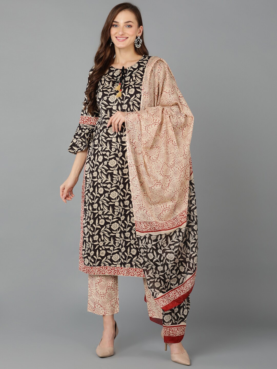 

AHIKA Tie-Up Neck Floral Printed Pure Cotton Kurta with Trousers & Dupatta, Black