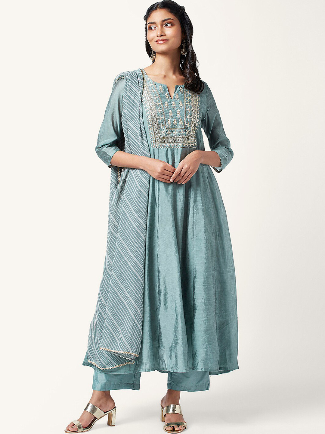 

RANGMANCH BY PANTALOONS Ethnic Motifs Yoke Design Anarkali Kurta With Trousers & Dupatta, Teal