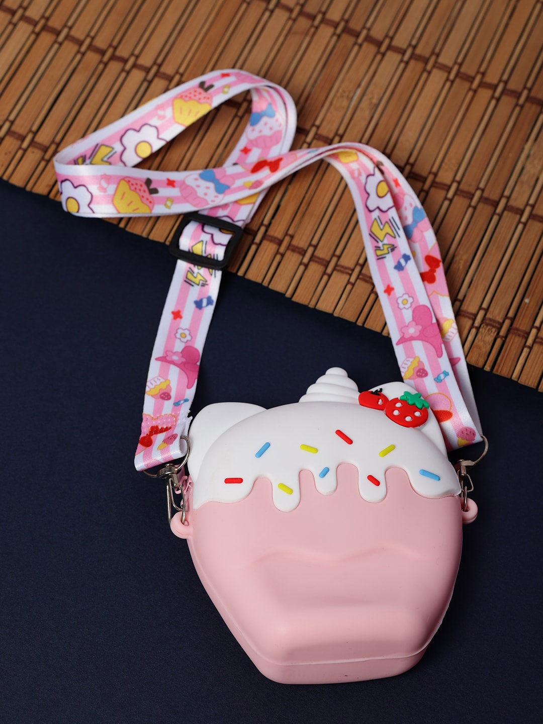 

PASSION PETALS Girls Self Design Sling Bag, Pink