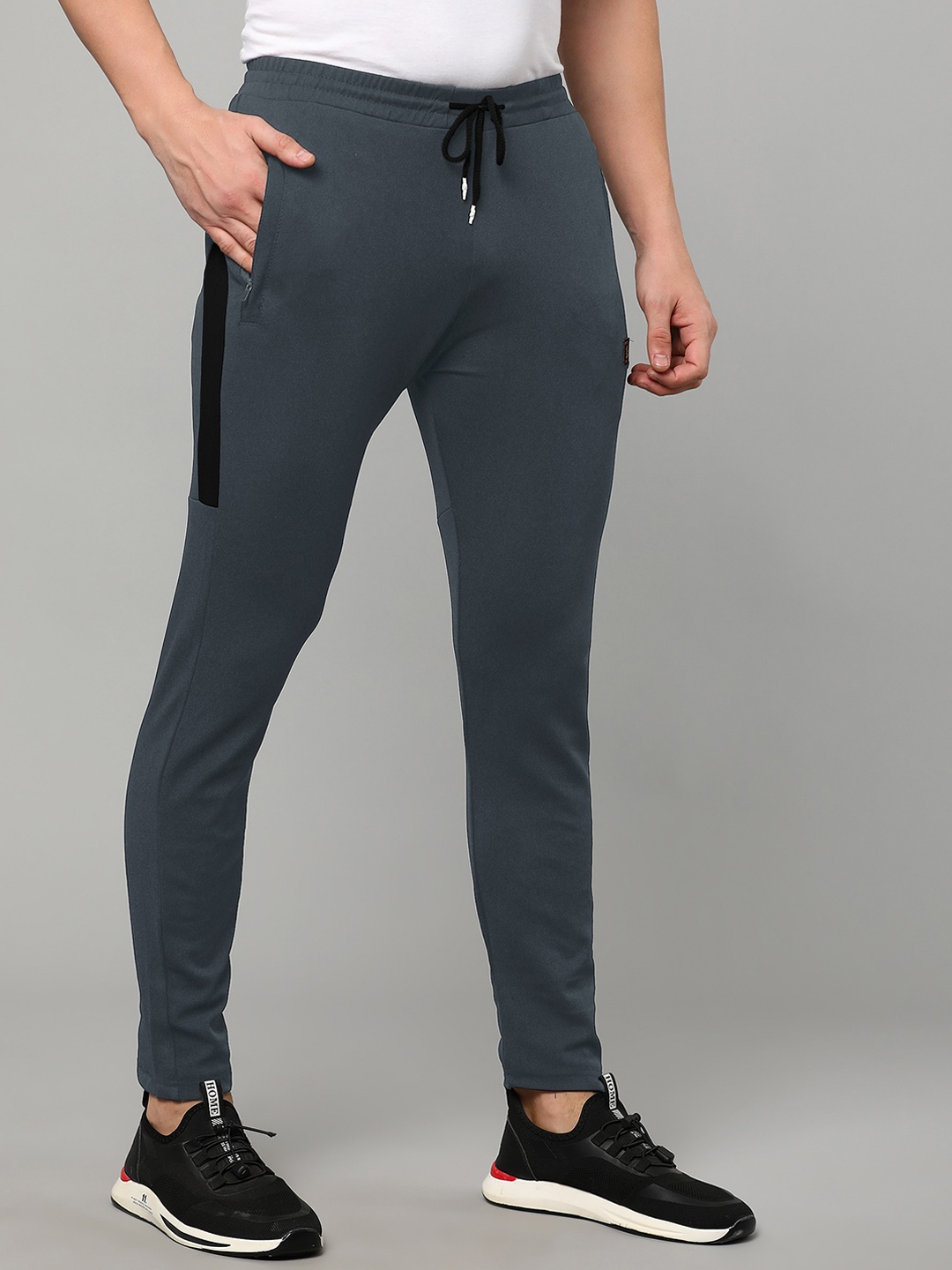 

VeBNoR Men Mid-Rise Dry Fit Track Pants, Grey
