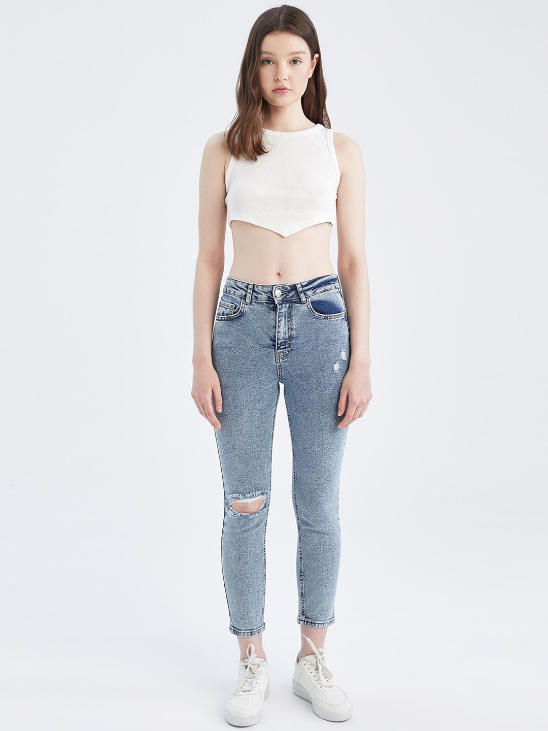 

DeFacto Women Slim Fit Stretchable Jeans, Blue