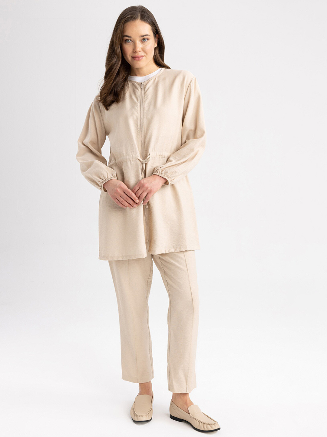 

DeFacto Women Mid-Rise Trousers, Beige