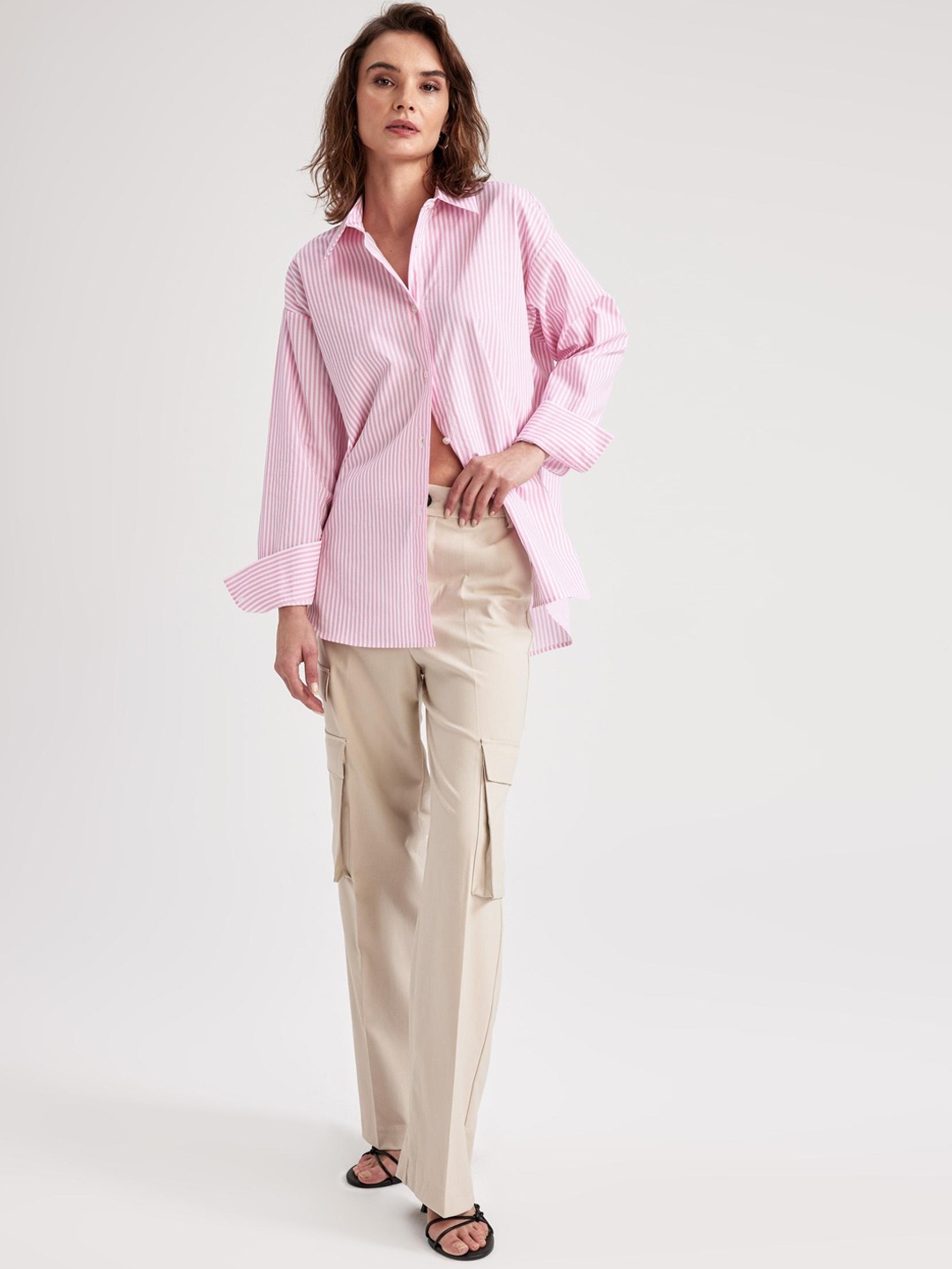 

DeFacto Women Mid-Rise Plain Cargos, Beige