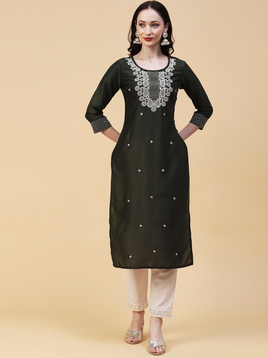 

FASHOR Ethnic Motifs Embroidered Mirror Work Silk Cotton Kurta, Green