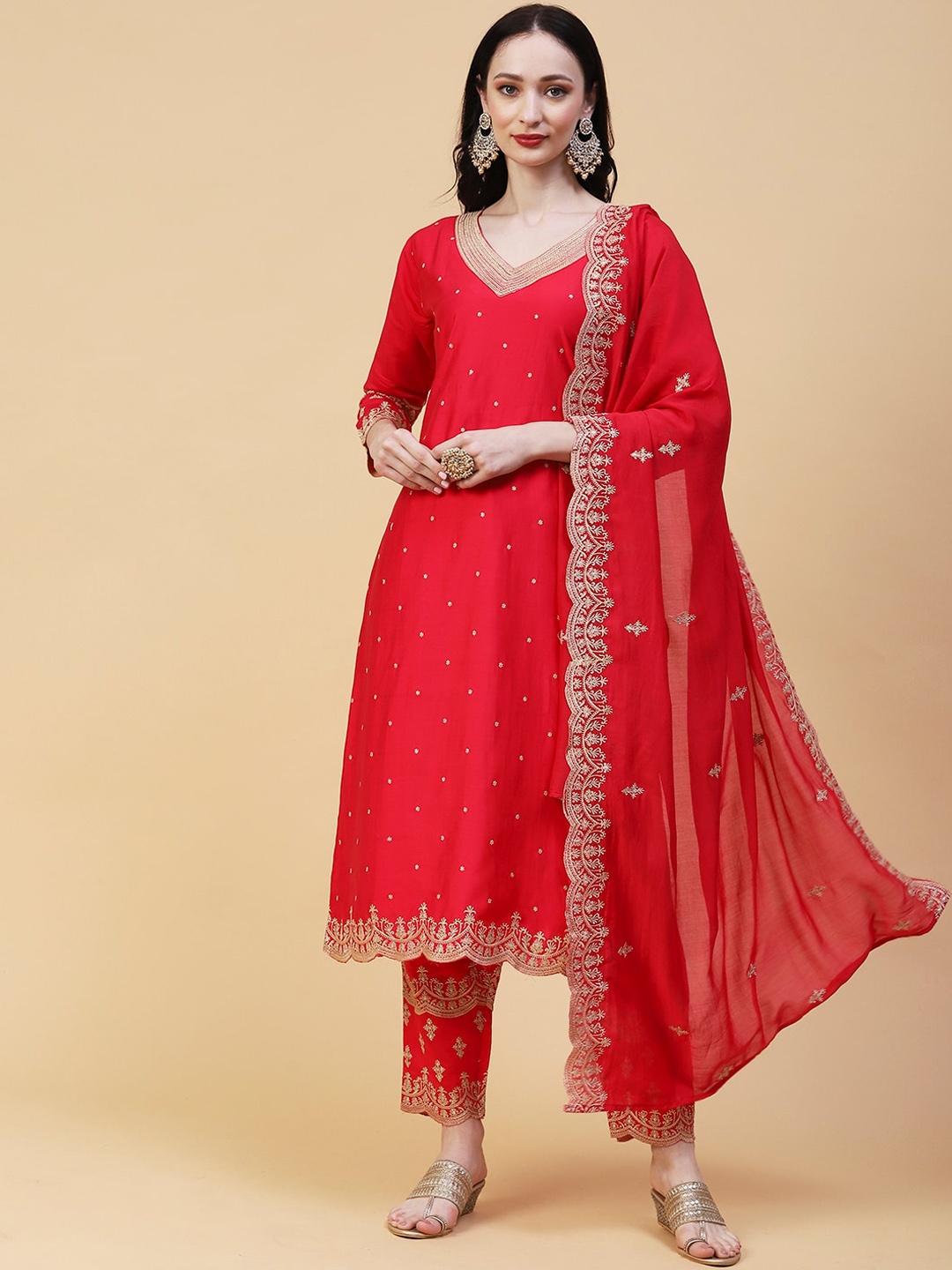 

FASHOR Ethnic Motifs Embroidered V Neck Zari Kurta With Trousers & Dupatta, Red