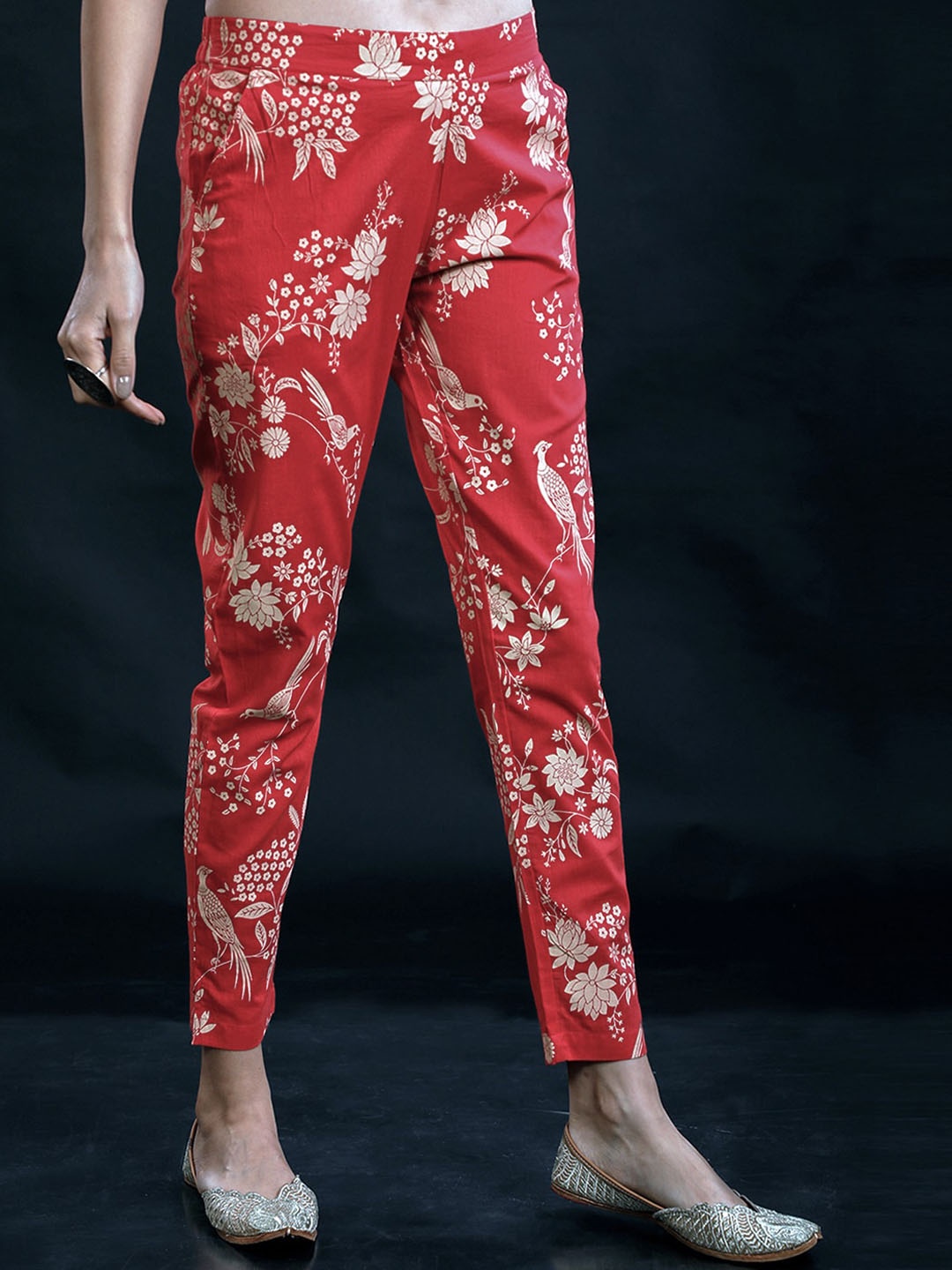 

FABNEST Women Mid-Rise Printed Relaxed Plain Straight Fit Plain Cotton Cigarette Trousers, Red