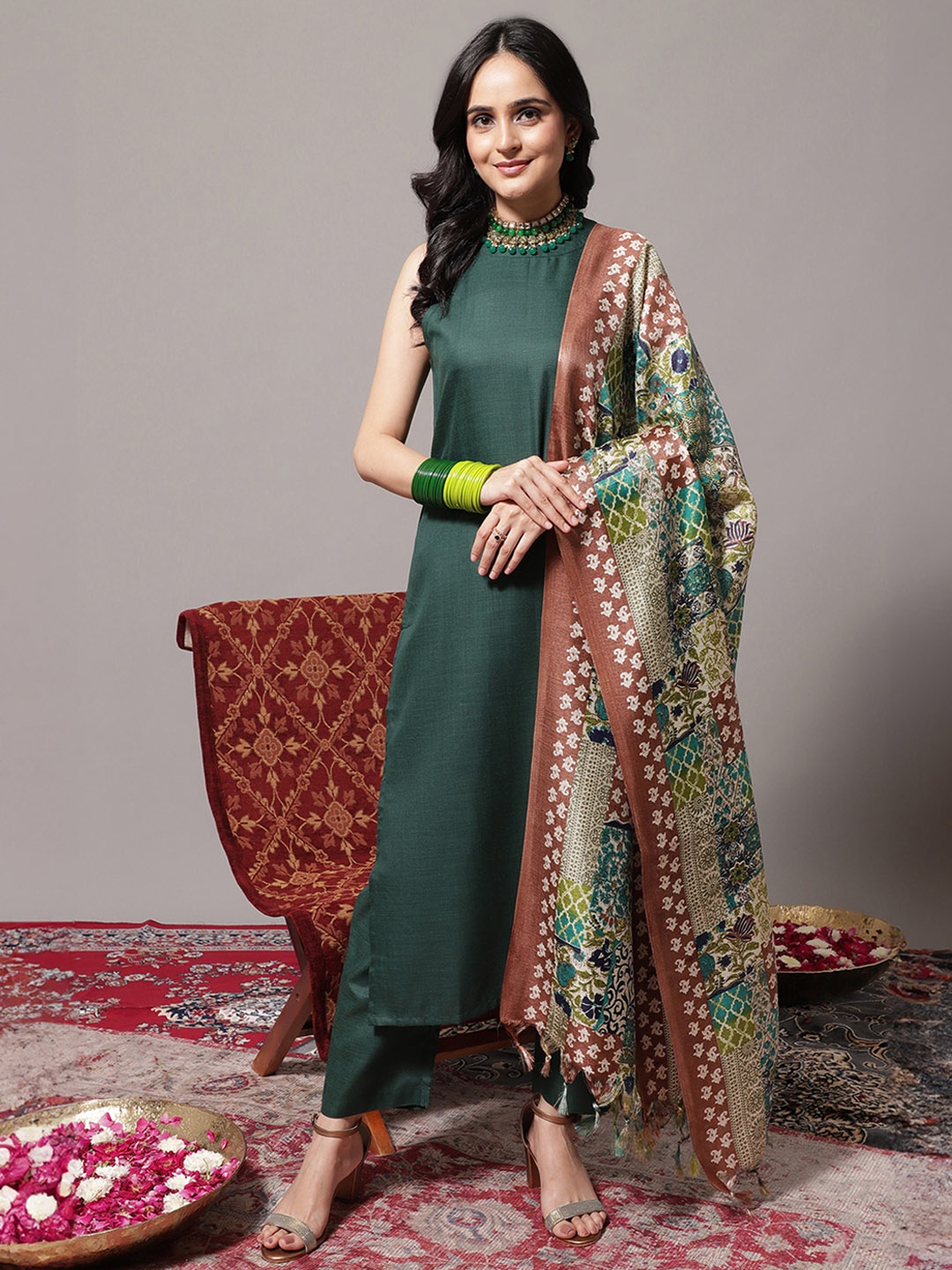 

Varanga Regular Halter Neck Kurta With Trousers & Dupatta, Green