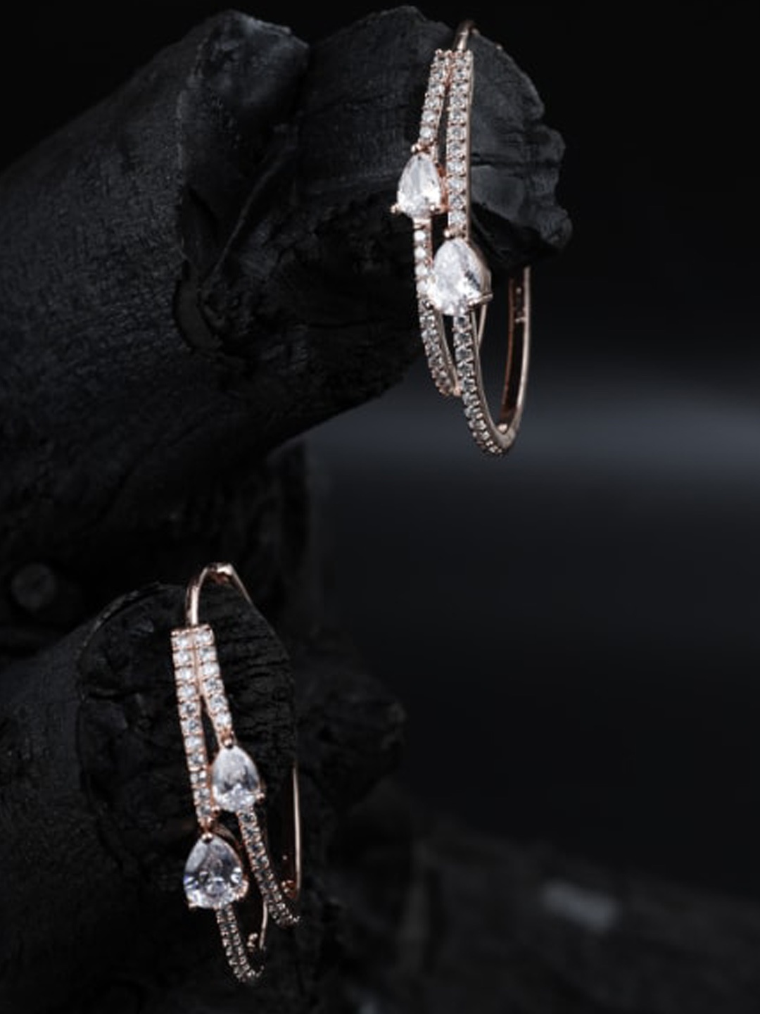 

Kord Store Rose Gold-Plated Oval Hoop Earrings, White