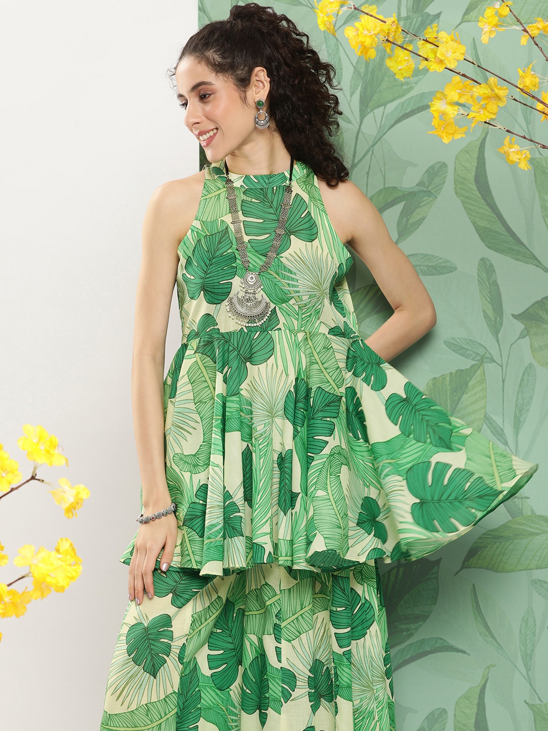

Bhama Couture Floral Printed Regular Kurti With Sharara, Green