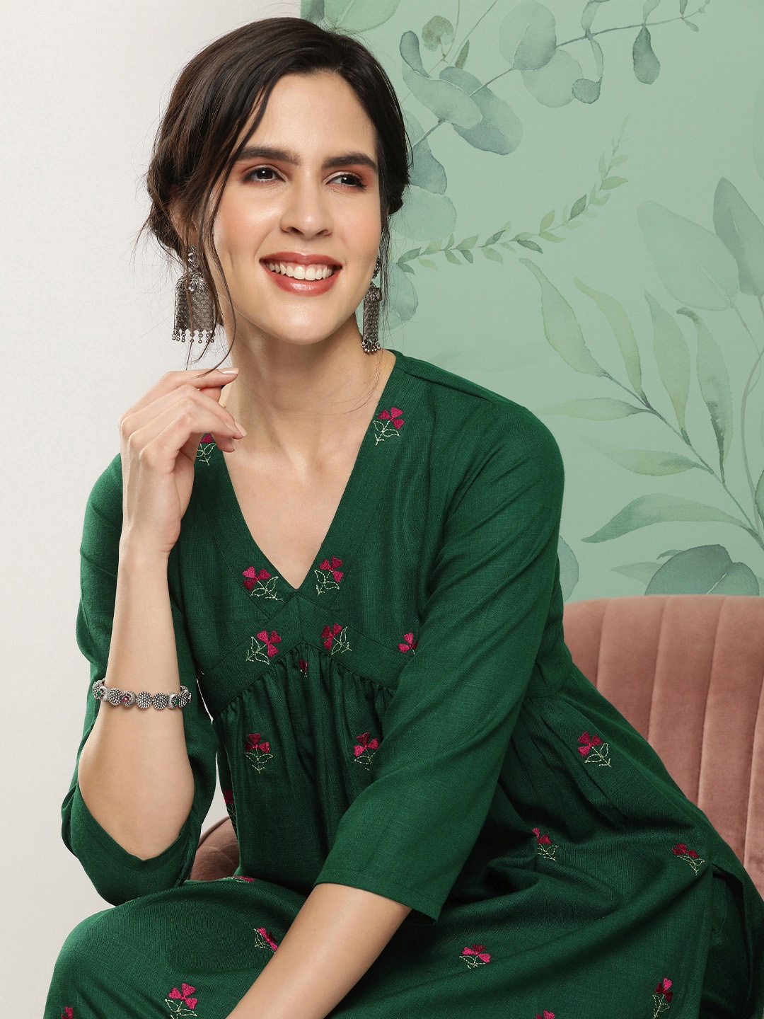 

Bhama Couture Floral Embroidered Empire Thread Work Kurta With Palazzos, Green