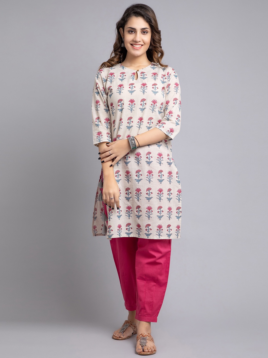 

SUTI Floral Printed Keyhole Neck Pure Cotton Kurta with Trousers, Grey