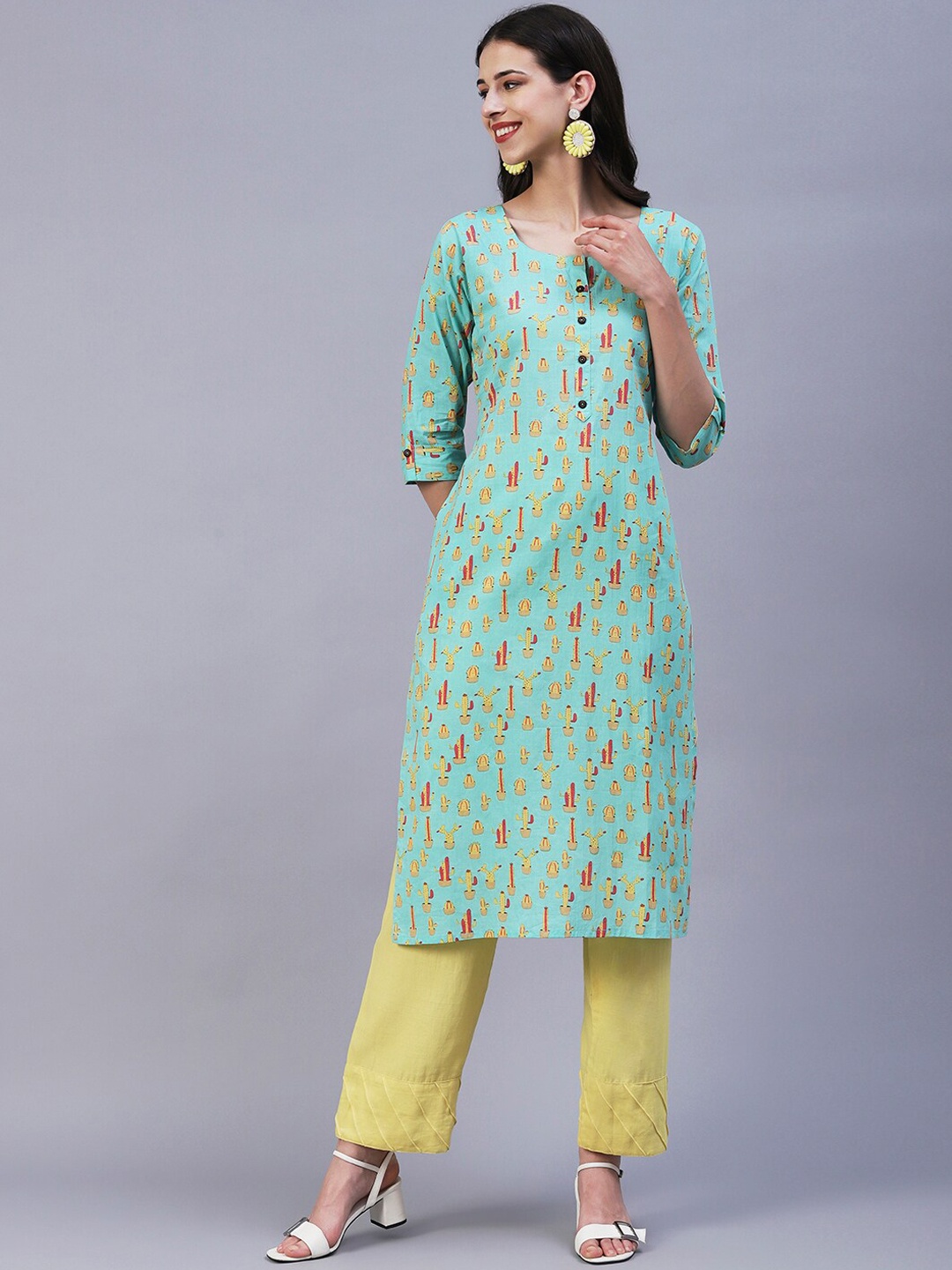 

FASHOR Quirky Printed Roll Up Sleeves Pure Cotton Kurta, Sea green