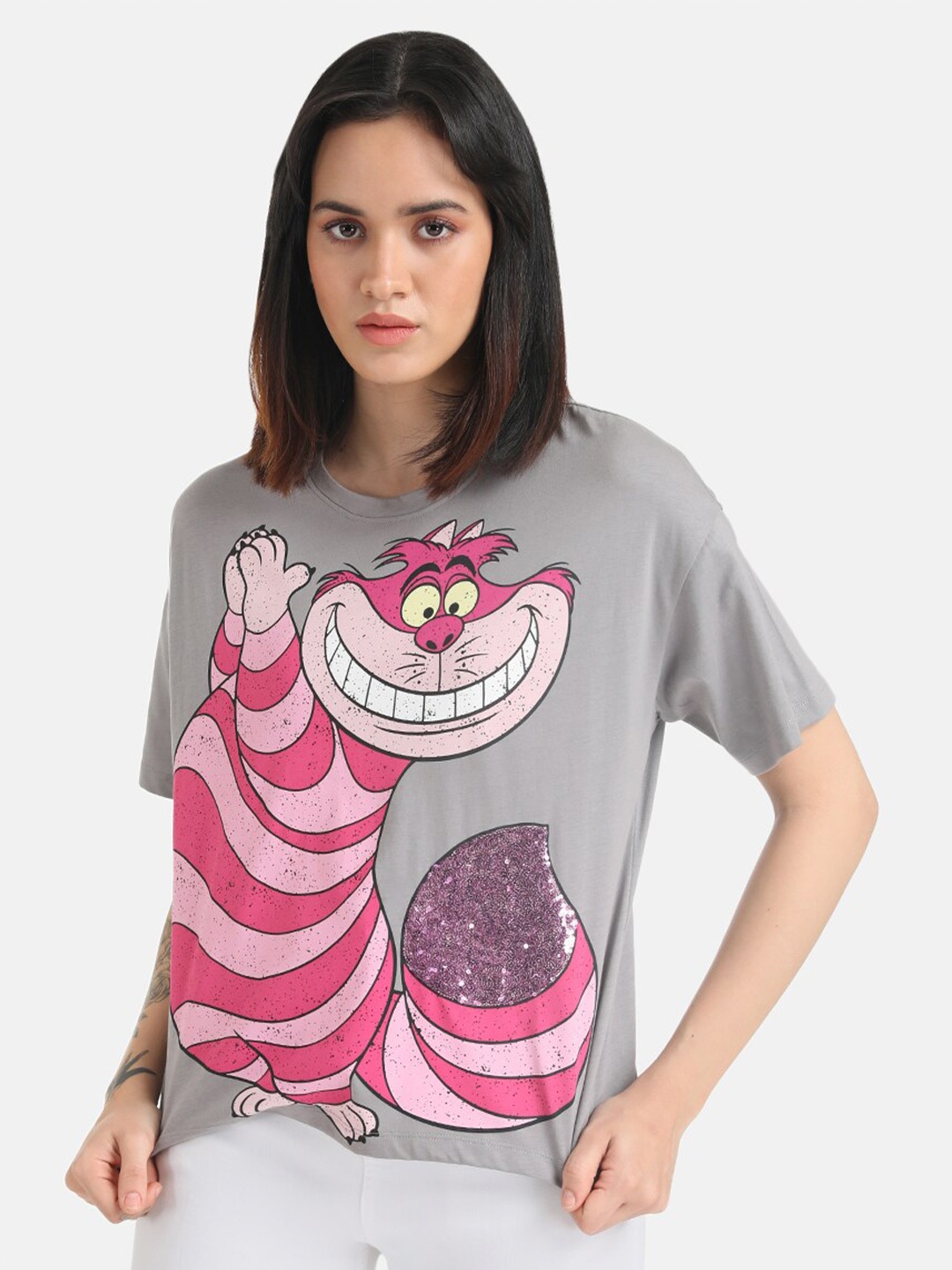 

Kazo Graphic Printed Drop-Shoulder Sleeves Loose Fitted Disney T-shirt, Grey