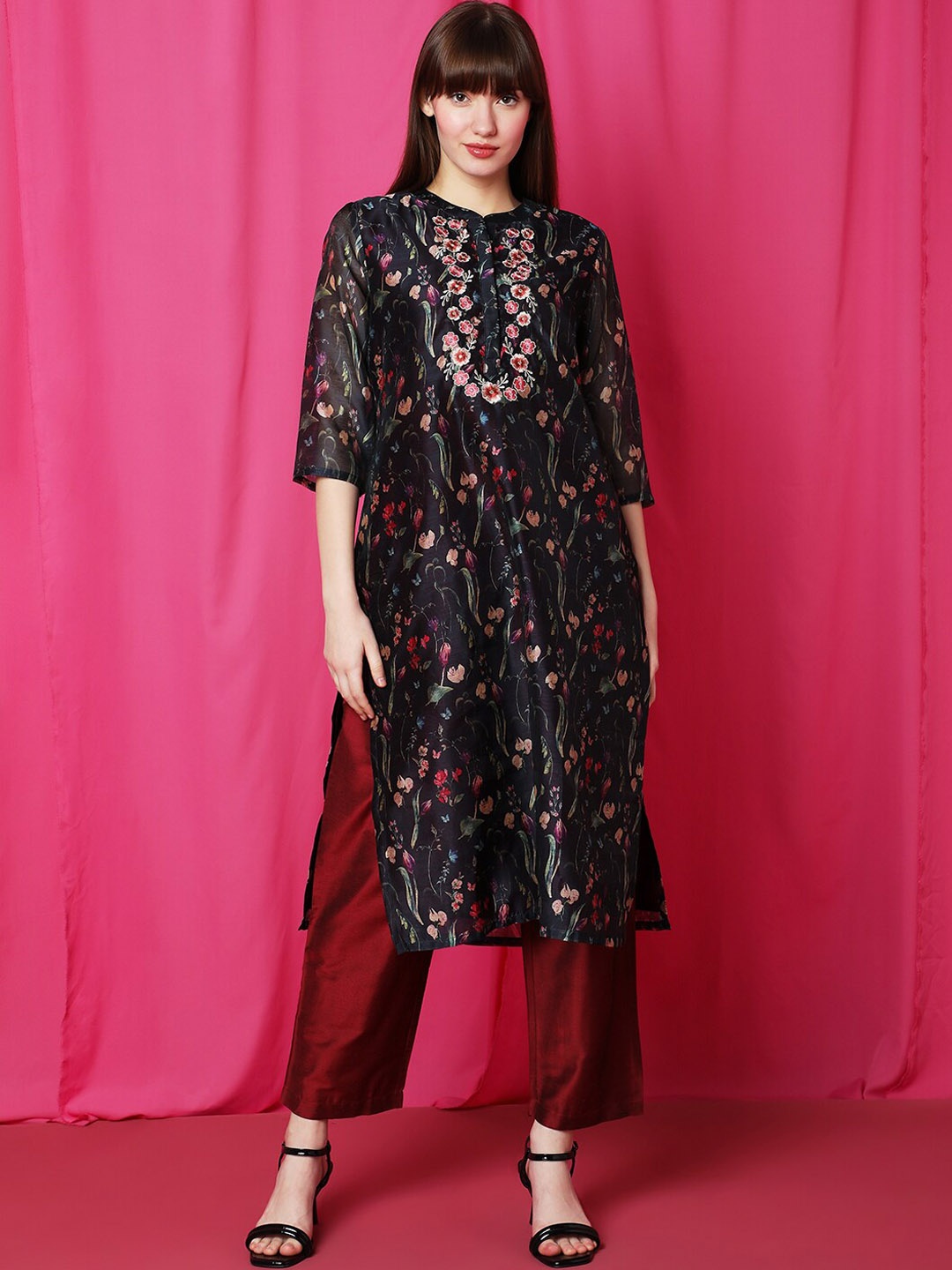 

Indifusion Floral Printed Thread Work Straight Kurta with Trousers, Black