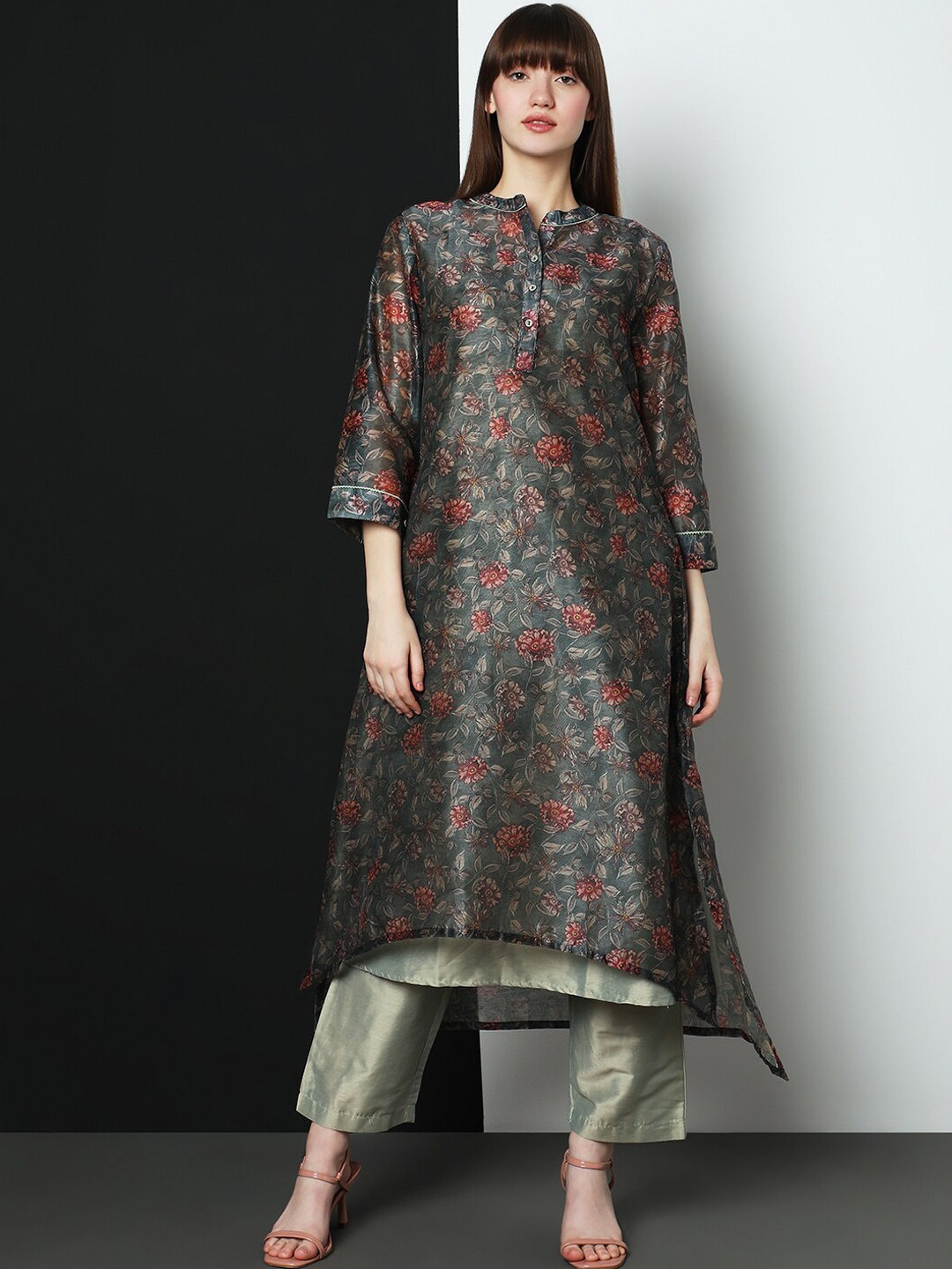 

Indifusion Band Collar High-Low Floral Printed Screen Kurta with Trousers, Olive