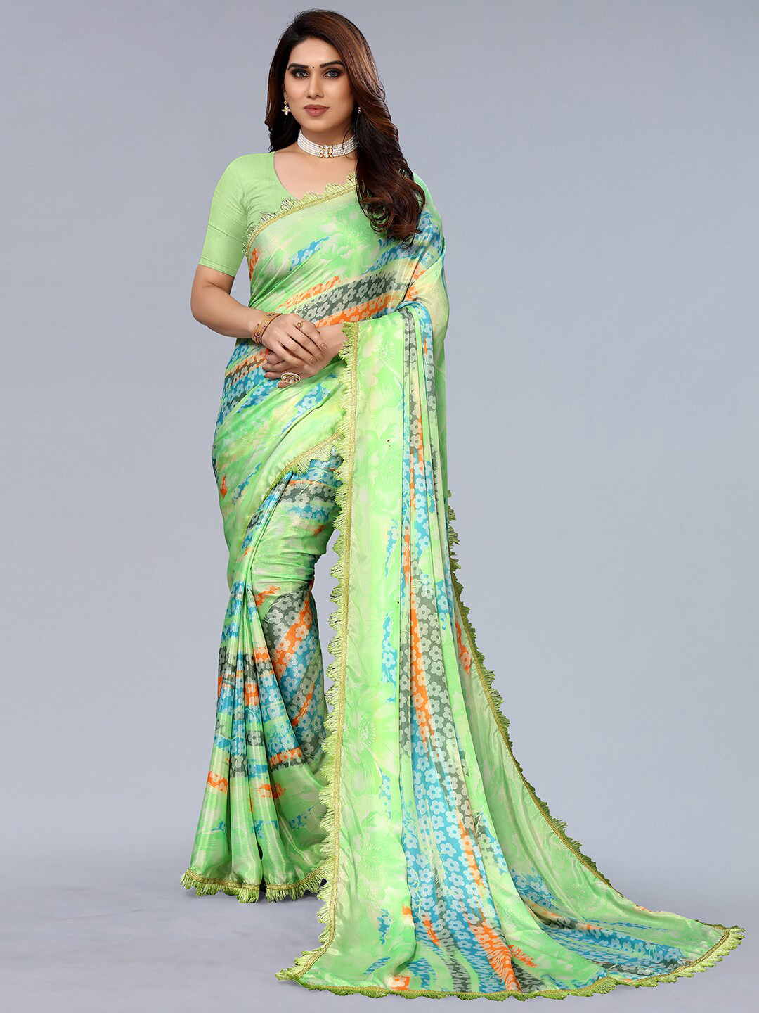 

SIRIL Floral Printed Saree, Green