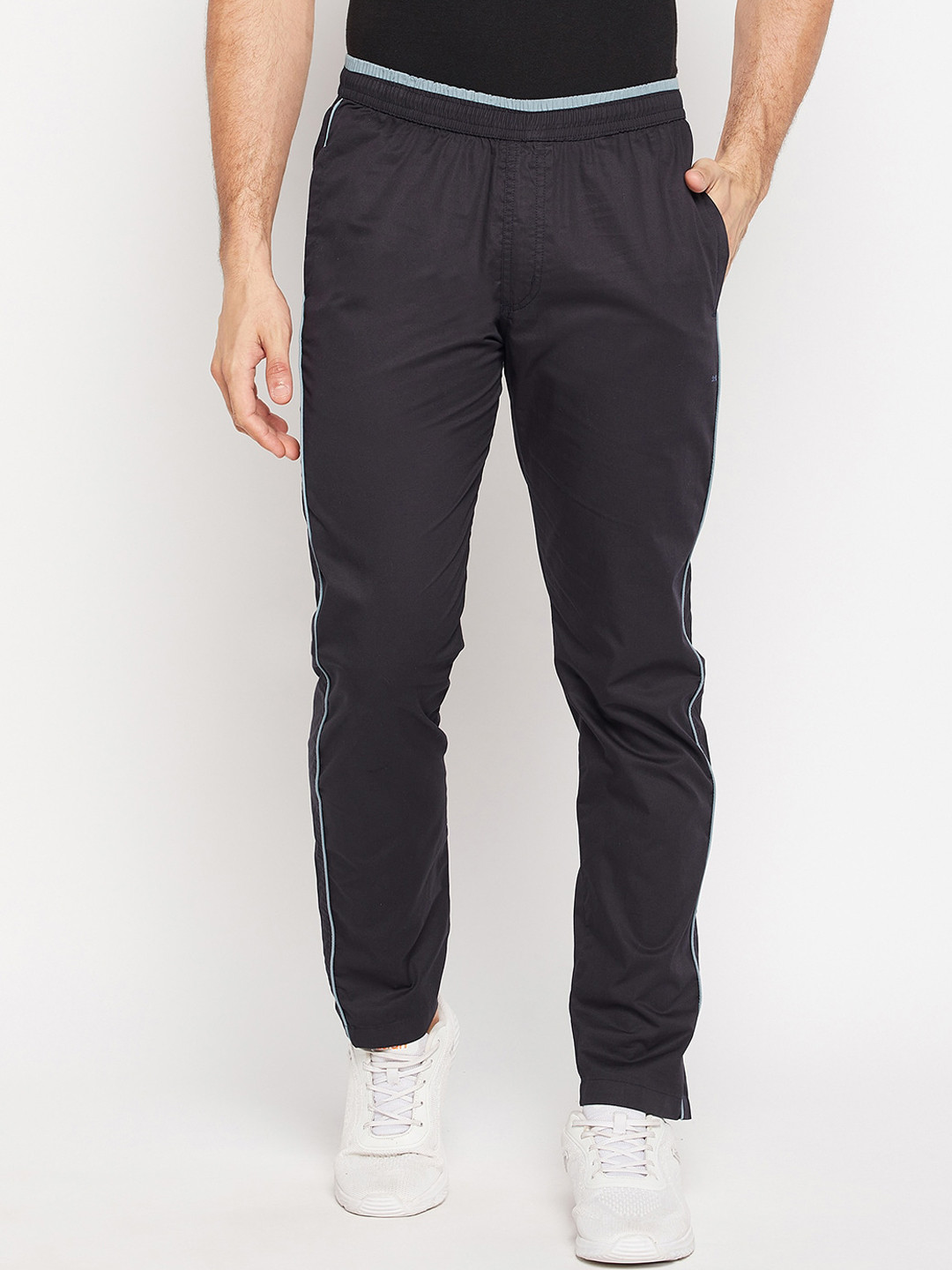 

Okane Men Regular-Fit Cotton Track Pants, Navy blue