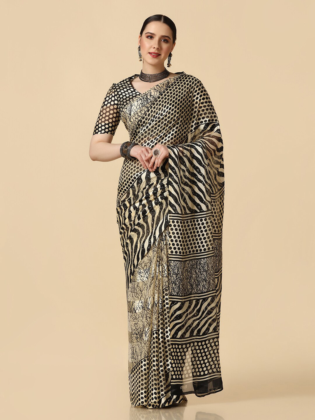 

Mitera Polka Dots Printed Poly Chiffon Saree, Cream