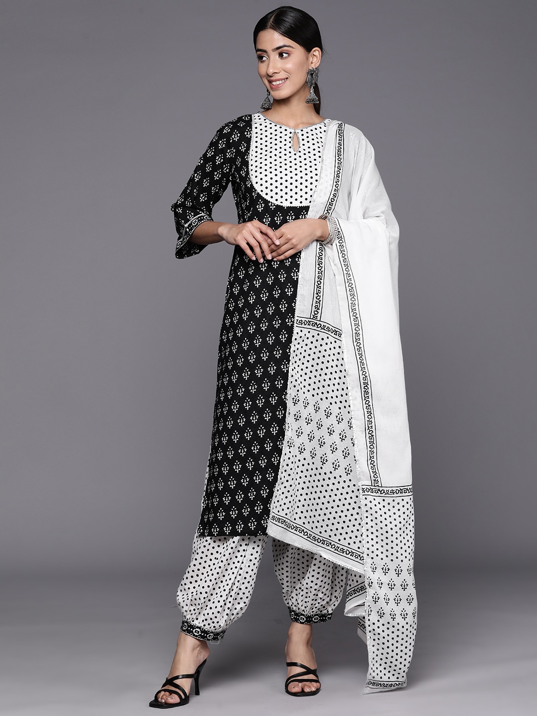 

Libas Women Black Ethnic Motifs Yoke Design Regular Gotta Patti Pure Cotton Kurta with Salwar & With Dupatta