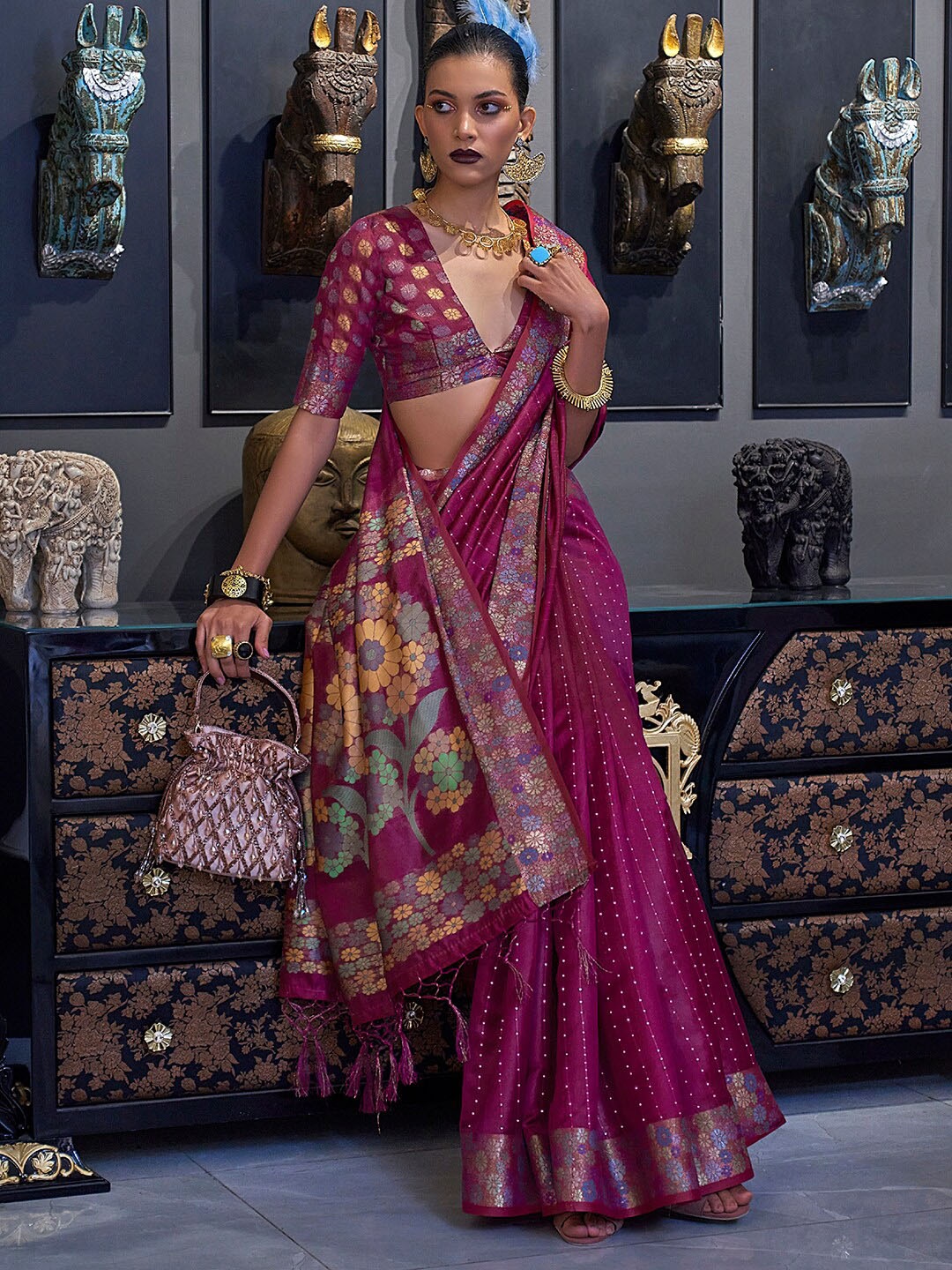 

Mitera Embellished Sequinned Organza Saree, Magenta