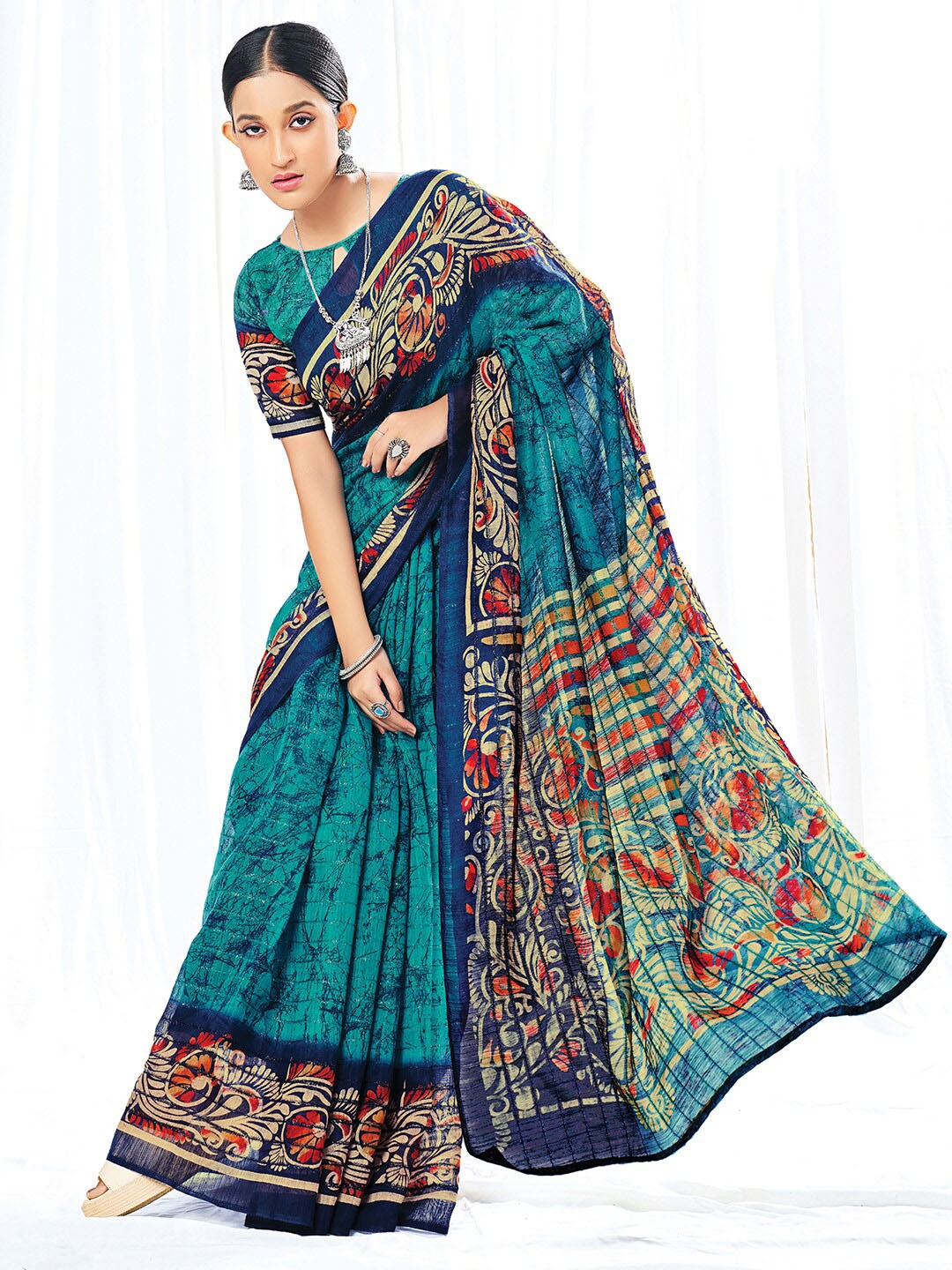 

Mitera Ethnic Motifs Printed Block Print Saree, Teal