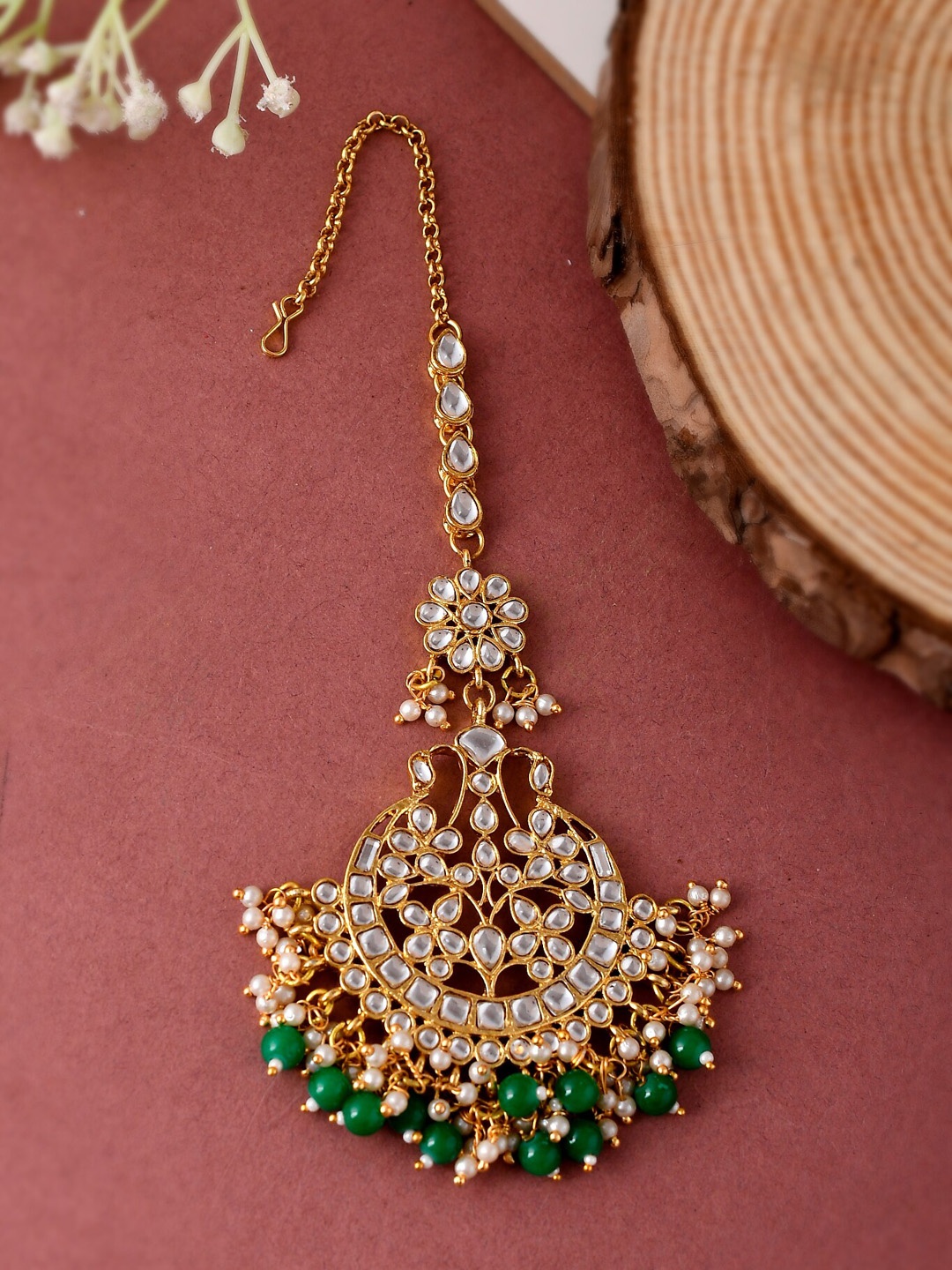 

Shoshaa Gold-Plated Kundan Studded & Beaded Maang Tikka, Green