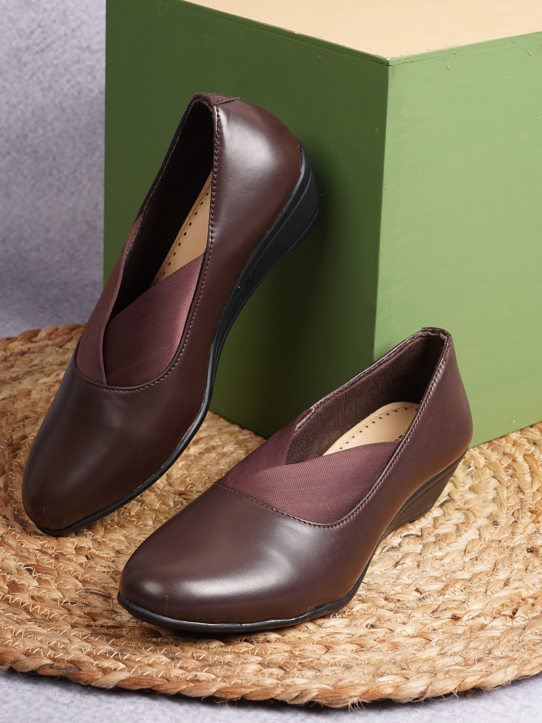 

Get Glamr Pointed Toe Wedge Pumps, Coffee brown